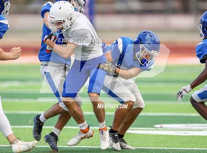 Thumbnail 2 in Canyon View vs Thunderbird (Scrimmage) photogallery.