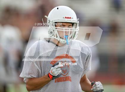 Thumbnail 1 in Canyon View vs Thunderbird (Scrimmage) photogallery.