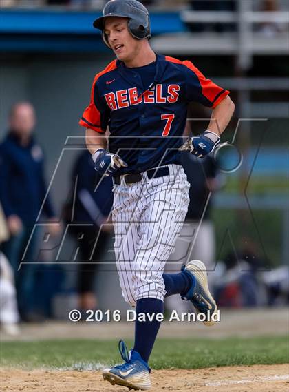 Thumbnail 3 in Walpole vs. Needham (MIAA Divison 1 South Semifinal) photogallery.