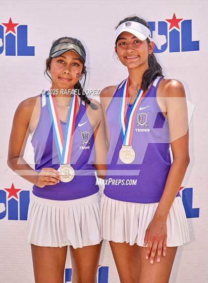 Thumbnail 2 in UIL 5A & 6A Girls Tennis Finals (Awards) photogallery.