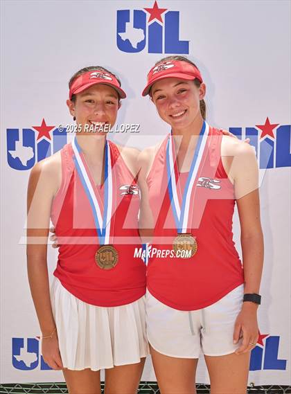 Thumbnail 2 in UIL 5A & 6A Girls Tennis Finals (Awards) photogallery.