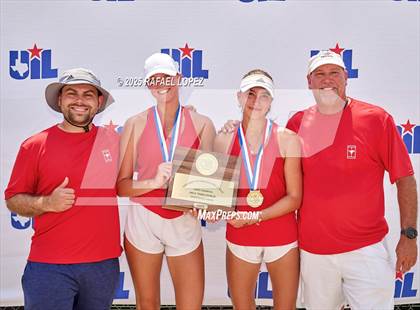 Thumbnail 1 in UIL 5A & 6A Girls Tennis Finals (Awards) photogallery.