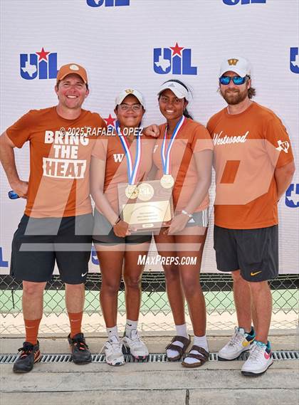 Thumbnail 1 in UIL 5A & 6A Girls Tennis Finals (Awards) photogallery.