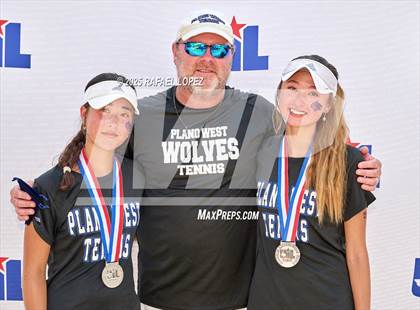 Thumbnail 2 in UIL 5A & 6A Girls Tennis Finals (Awards) photogallery.