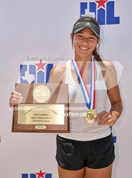 Thumbnail 2 in UIL 5A & 6A Girls Tennis Finals (Awards) photogallery.