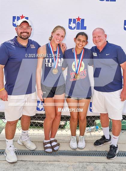 Thumbnail 1 in UIL 5A & 6A Girls Tennis Finals (Awards) photogallery.