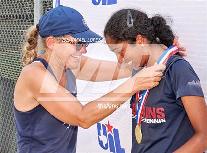 Thumbnail 2 in UIL 5A & 6A Girls Tennis Finals (Awards) photogallery.