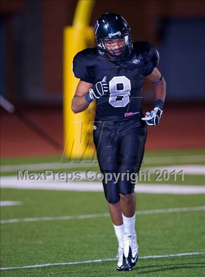 Thumbnail 3 in Steele vs. Brandeis photogallery.
