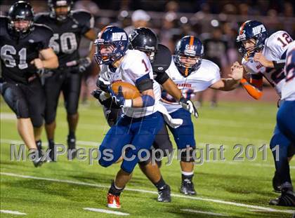 Thumbnail 3 in Steele vs. Brandeis photogallery.