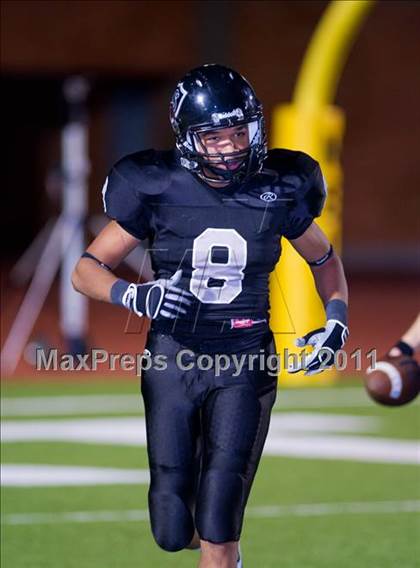 Thumbnail 1 in Steele vs. Brandeis photogallery.