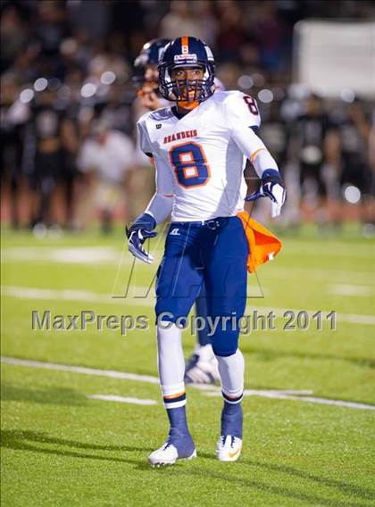 Thumbnail 3 in Steele vs. Brandeis photogallery.