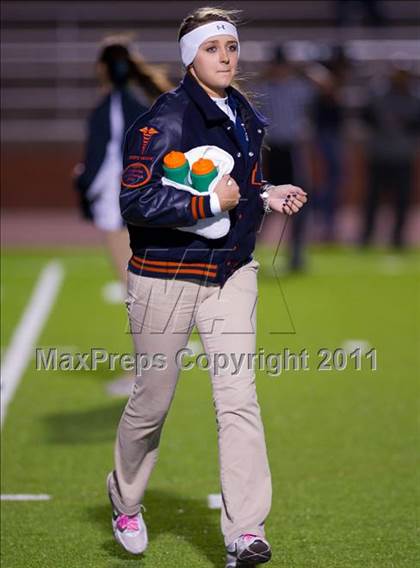 Thumbnail 1 in Steele vs. Brandeis photogallery.