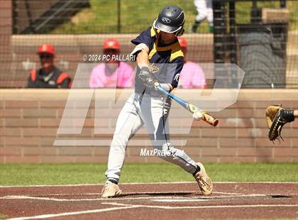 Thumbnail 3 in Oak Ridge @ Jesuit photogallery.