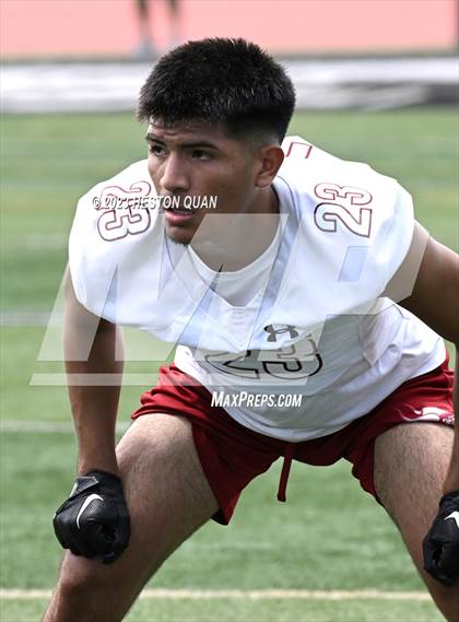 Thumbnail 2 in Downey vs. Ayala (Surf City Passing Tournament) photogallery.