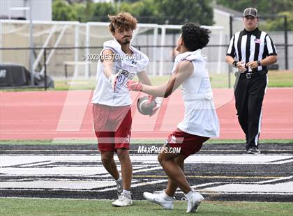 Thumbnail 2 in Downey vs. Ayala (Surf City Passing Tournament) photogallery.