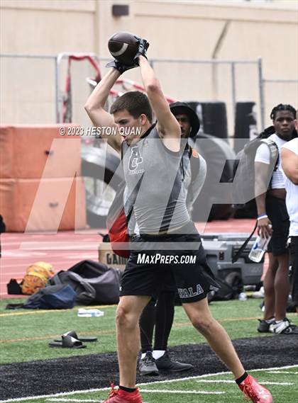 Thumbnail 3 in Downey vs. Ayala (Surf City Passing Tournament) photogallery.