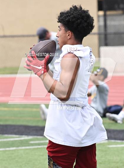 Thumbnail 1 in Downey vs. Ayala (Surf City Passing Tournament) photogallery.