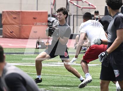 Thumbnail 2 in Downey vs. Ayala (Surf City Passing Tournament) photogallery.