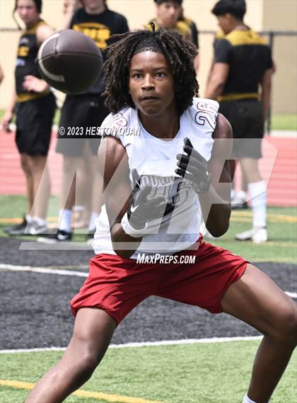 Thumbnail 3 in Downey vs. Ayala (Surf City Passing Tournament) photogallery.