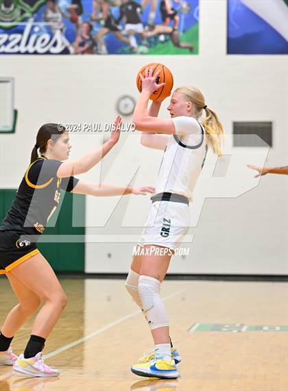 Thumbnail 3 in Green Mountain @ ThunderRidge (CV/TR Tip-Off Tournament) photogallery.