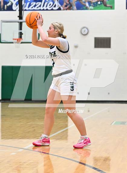 Thumbnail 2 in Green Mountain @ ThunderRidge (CV/TR Tip-Off Tournament) photogallery.
