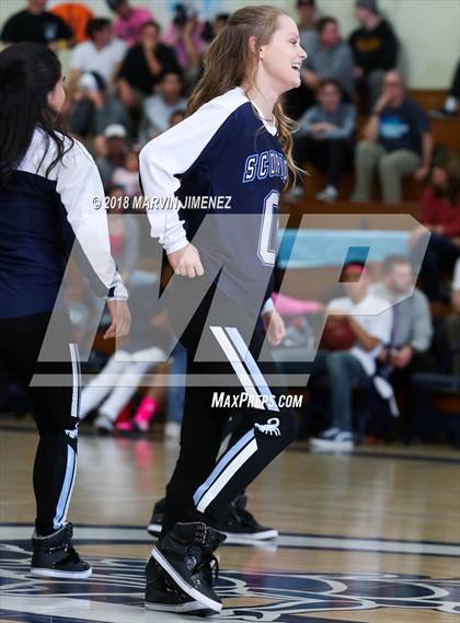 Thumbnail 1 in Rio Mesa @ Camarillo photogallery.