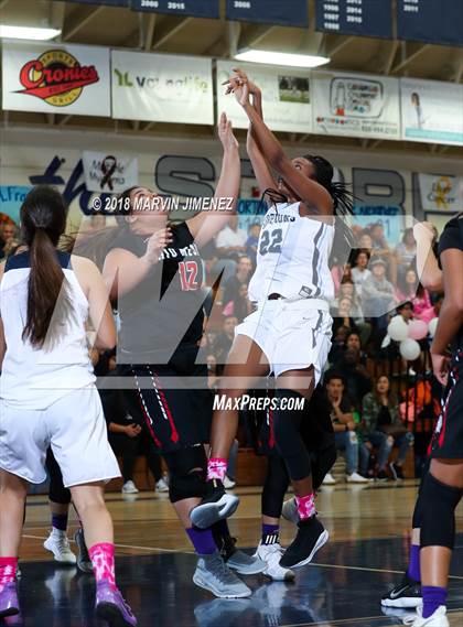Thumbnail 1 in Rio Mesa @ Camarillo photogallery.