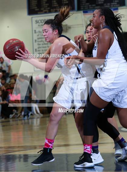 Thumbnail 2 in Rio Mesa @ Camarillo photogallery.