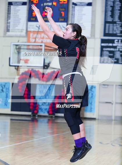 Thumbnail 1 in Rio Mesa @ Camarillo photogallery.