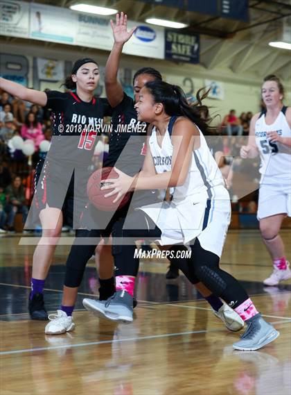 Thumbnail 1 in Rio Mesa @ Camarillo photogallery.