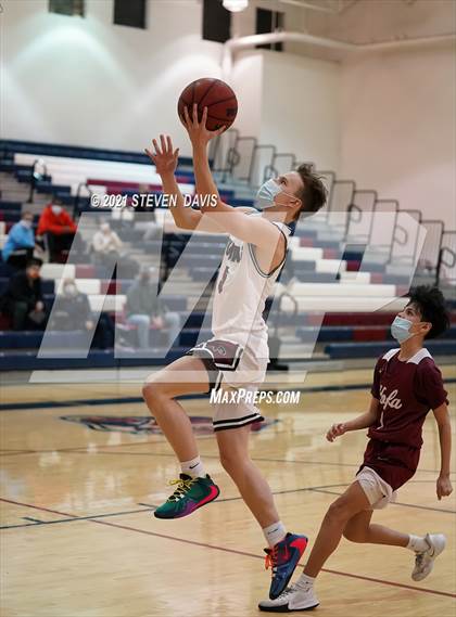 Thumbnail 3 in Kofa @ Perry photogallery.