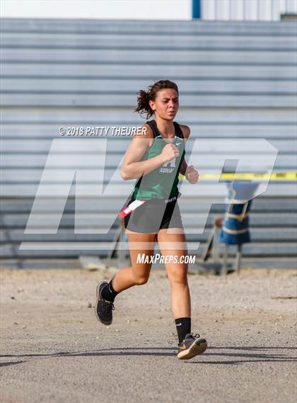 Thumbnail 1 in Nyssa Invitational photogallery.
