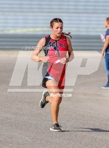 Thumbnail 2 in Nyssa Invitational photogallery.