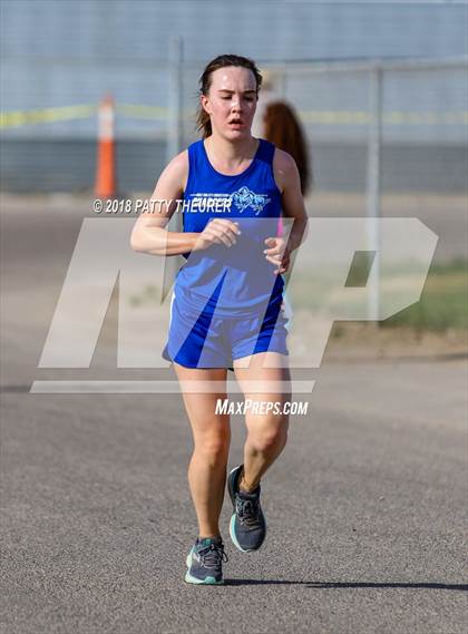 Thumbnail 2 in Nyssa Invitational photogallery.
