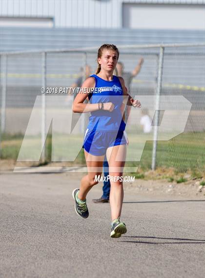 Thumbnail 2 in Nyssa Invitational photogallery.