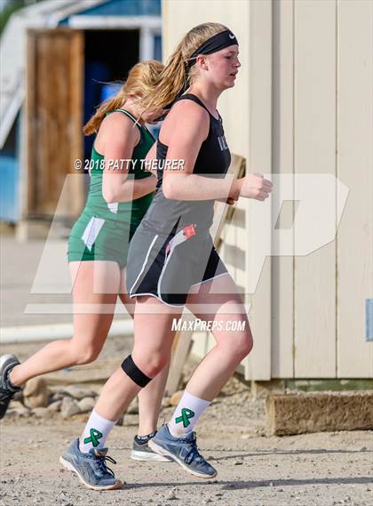 Thumbnail 1 in Nyssa Invitational photogallery.