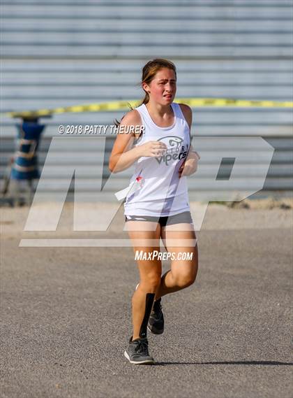 Thumbnail 1 in Nyssa Invitational photogallery.