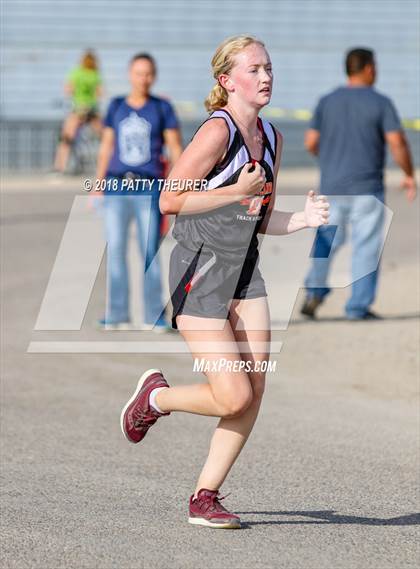 Thumbnail 1 in Nyssa Invitational photogallery.