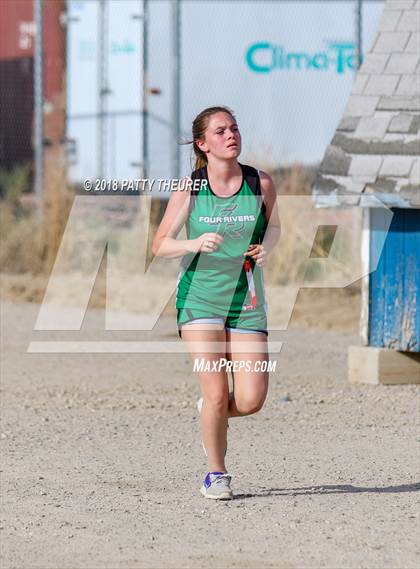 Thumbnail 1 in Nyssa Invitational photogallery.