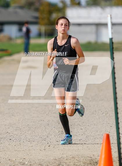 Thumbnail 2 in Nyssa Invitational photogallery.