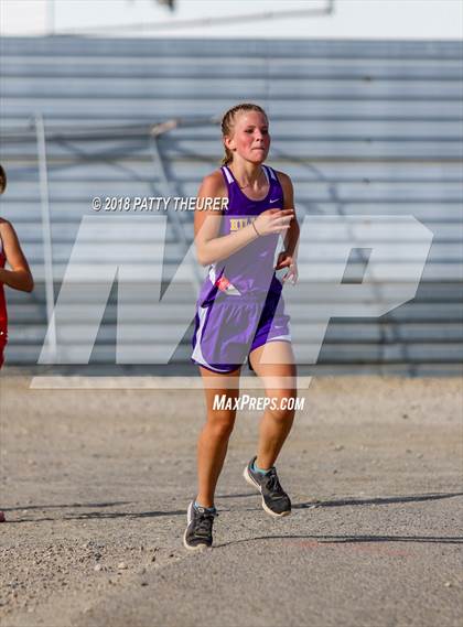 Thumbnail 1 in Nyssa Invitational photogallery.