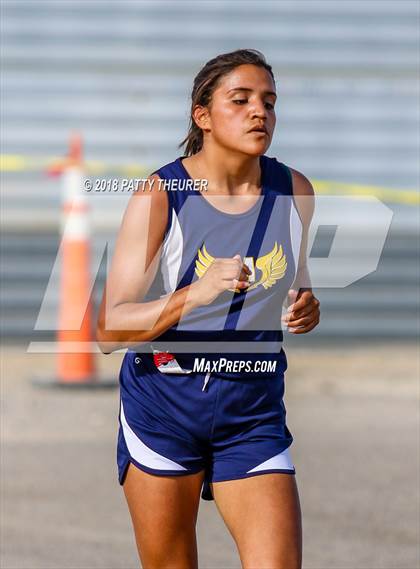 Thumbnail 1 in Nyssa Invitational photogallery.