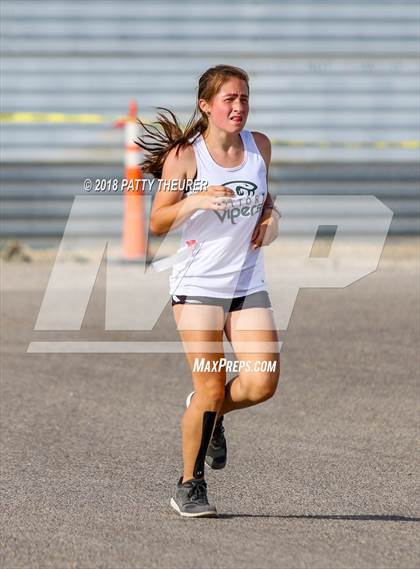 Thumbnail 2 in Nyssa Invitational photogallery.