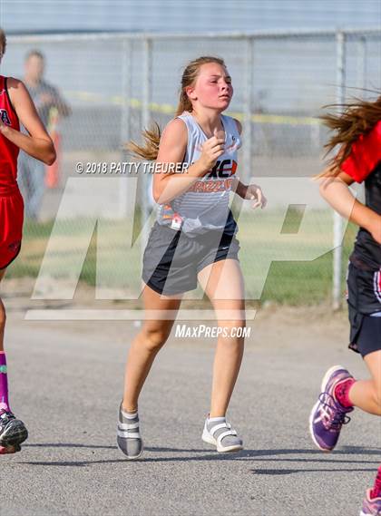 Thumbnail 2 in Nyssa Invitational photogallery.