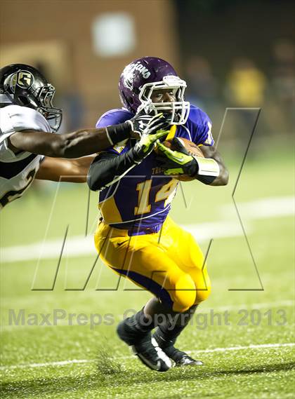 Thumbnail 3 in Gaffney @ Northwestern photogallery.
