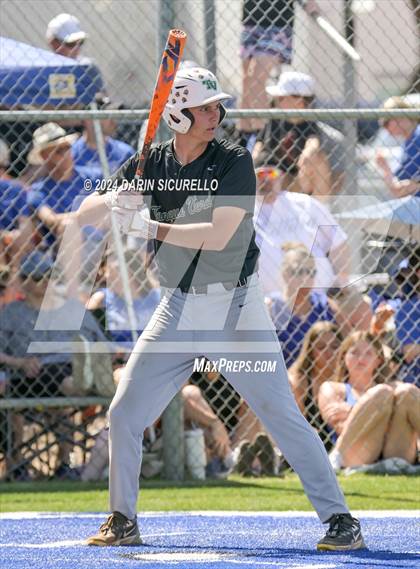 Thumbnail 3 in Tanque Verde vs Valley Christian (AIA 3A Quarterfinals) photogallery.