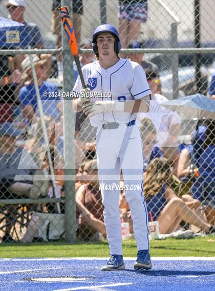 Thumbnail 3 in Tanque Verde vs Valley Christian (AIA 3A Quarterfinals) photogallery.