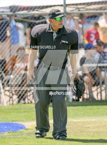 Thumbnail 2 in Tanque Verde vs Valley Christian (AIA 3A Quarterfinals) photogallery.