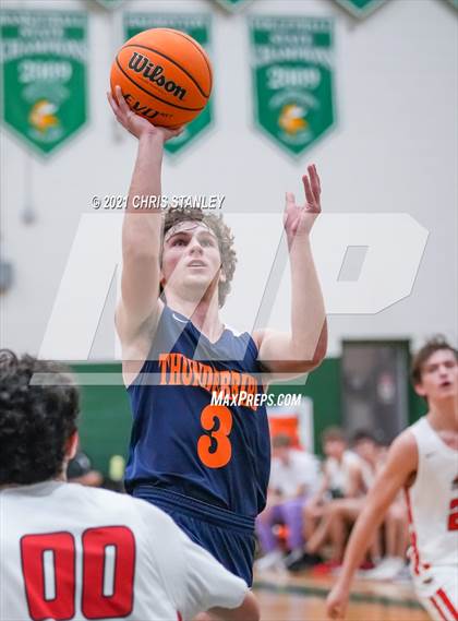 Thumbnail 3 in Chaparral vs. Thunderbird photogallery.