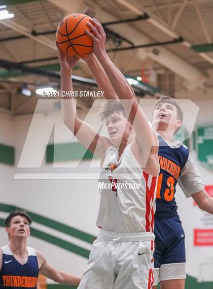Thumbnail 1 in Chaparral vs. Thunderbird photogallery.